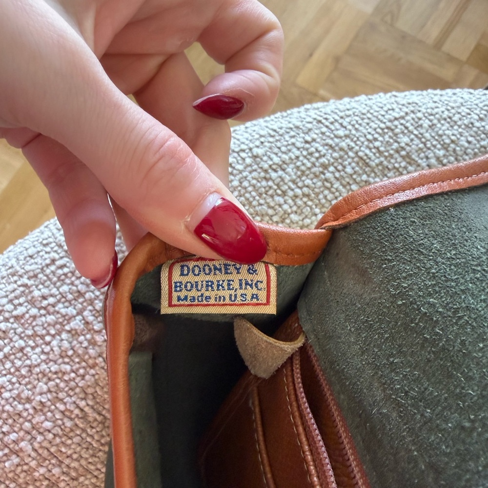 Dooney & Bourke Green and Brown Crossbody Bag - Picture 10 of 13